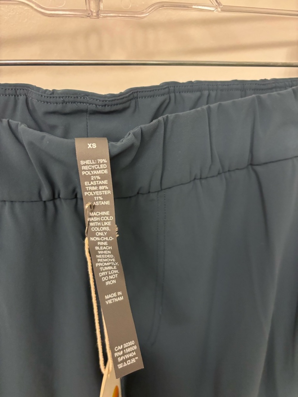 NWT Vuori Miles Ankle Track Pants Size: XS - Picture 8 of 10